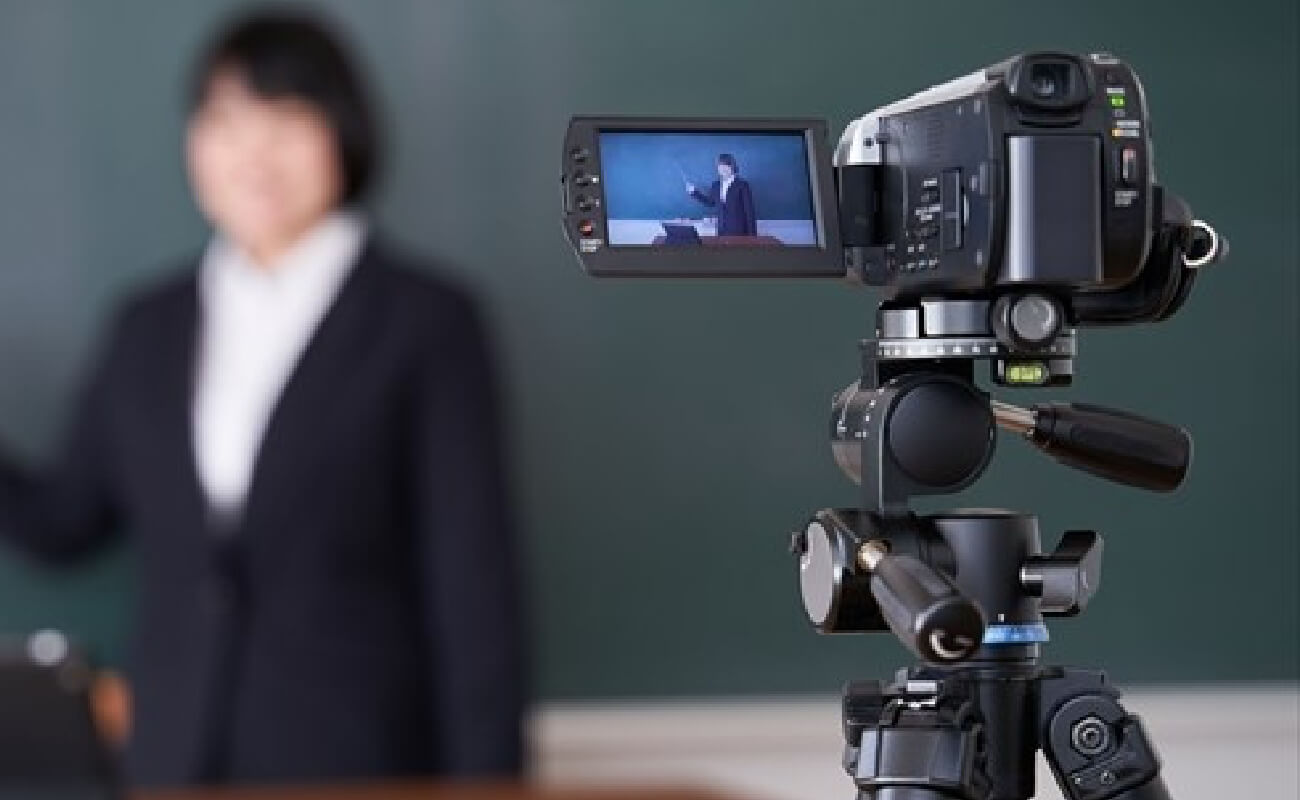 授業動画作成サービス KAWASEMI映像プラス